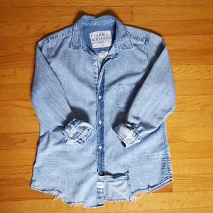 FRANK & EILEEN BARRY CHAMBRAY SHIRT, MEDIUM